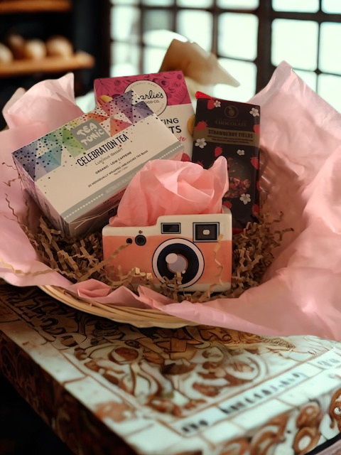 Insta‑Pink Moments Hamper