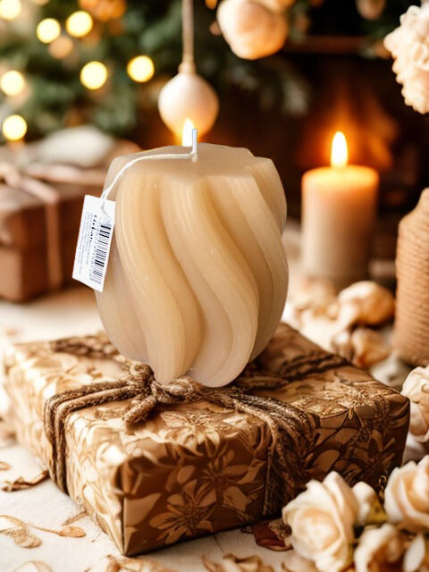 Swirl Candle 10cm - Vanilla Scented